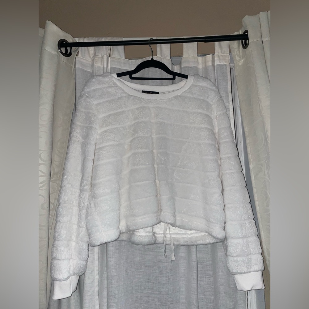 Almost Famous Women’s White Sweater